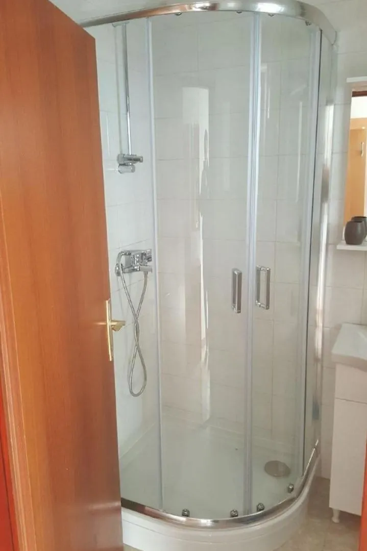 Apartments Pere - Parking And Barbecue Povljana